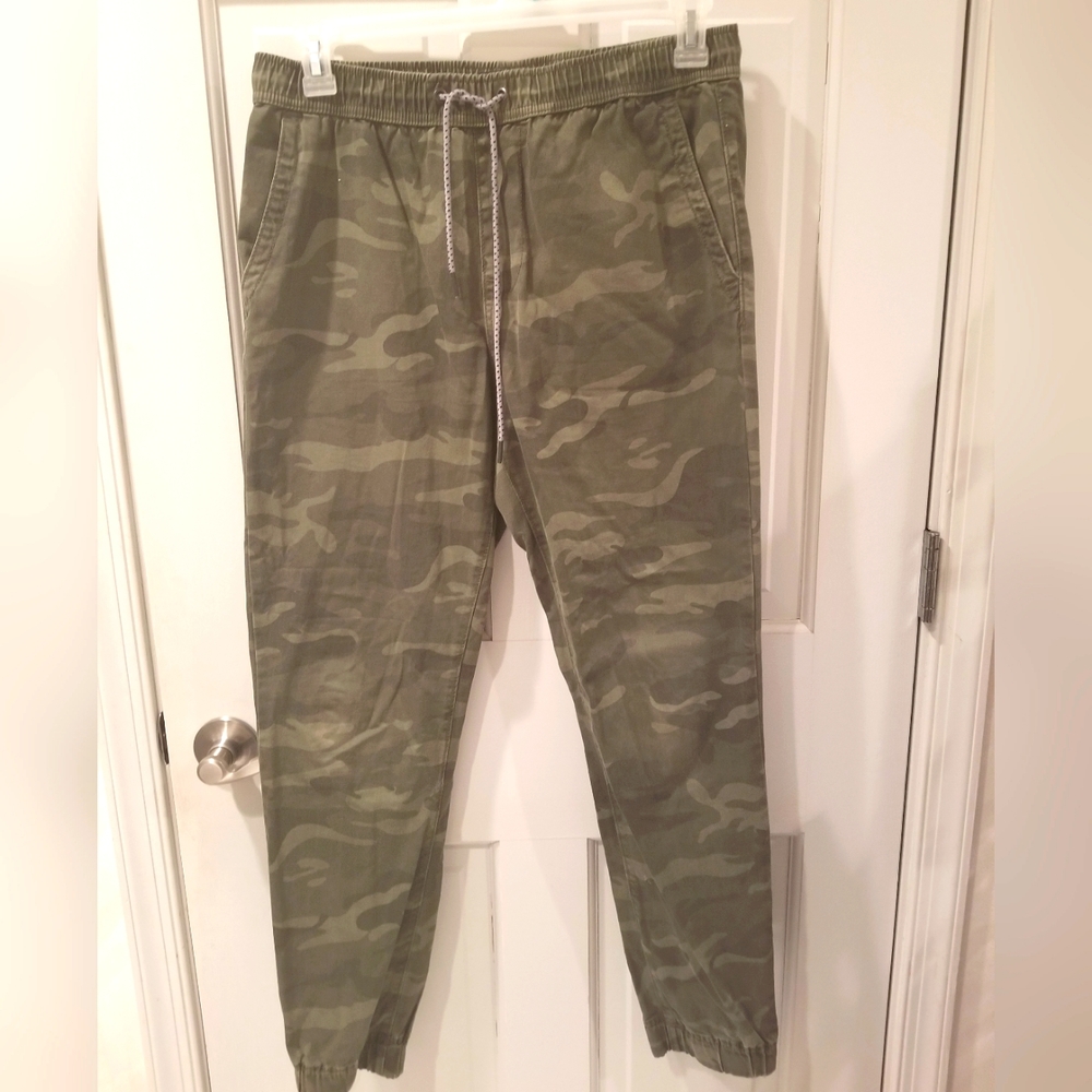 Aero Cameo Sweatpants